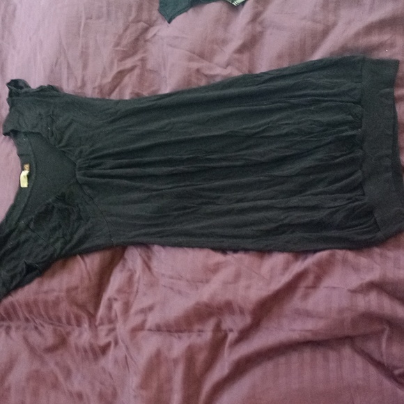 Sexy black dress, XS. Comfy, gathered at the bottom. Flattering - Picture 1 of 2